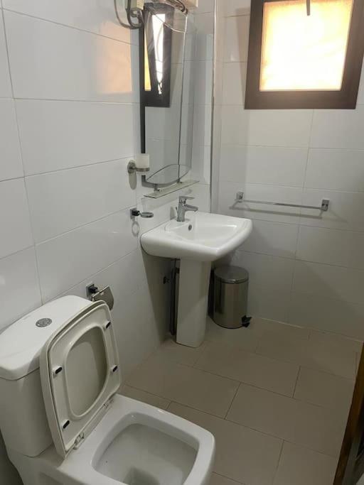 Appartement A Residence Mamouja Dakar Exteriér fotografie